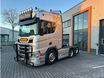 Tracteur routier SCANIA R 450