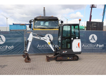 Mini pelle BOBCAT E17