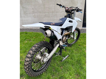 Motocyclette Husqvarna 250 F: photos 3