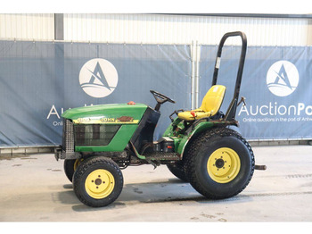 Tracteur agricole JOHN DEERE