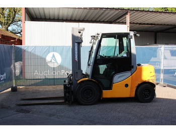 Chariot élévateur diesel JUNGHEINRICH DFG