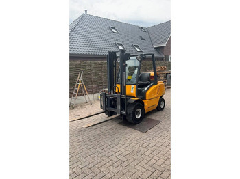 Chariot élévateur à gaz JUNGHEINRICH TFG