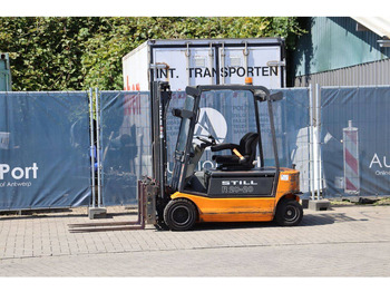 Chariot élévateur électrique STILL R20