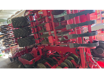 Combiné de semis PÖTTINGER Terrasem C6 Artis: photos 2 Combiné de semis PÖTTINGER Terrasem C6 Artis: photos 2