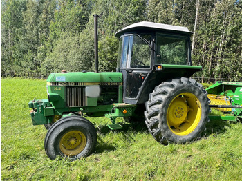 Tracteur agricole JOHN DEERE 2040