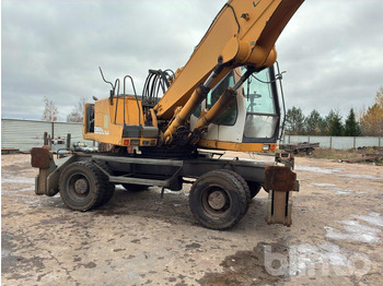 Pelle sur pneus Liebherr A 924: photos 3