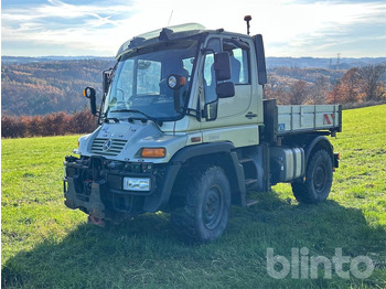 Camion plateau MERCEDES-BENZ