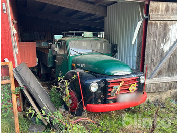 Camion plateau VOLVO