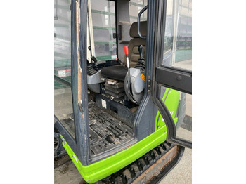 Mini pelle Kubota KX61-3: photos 4