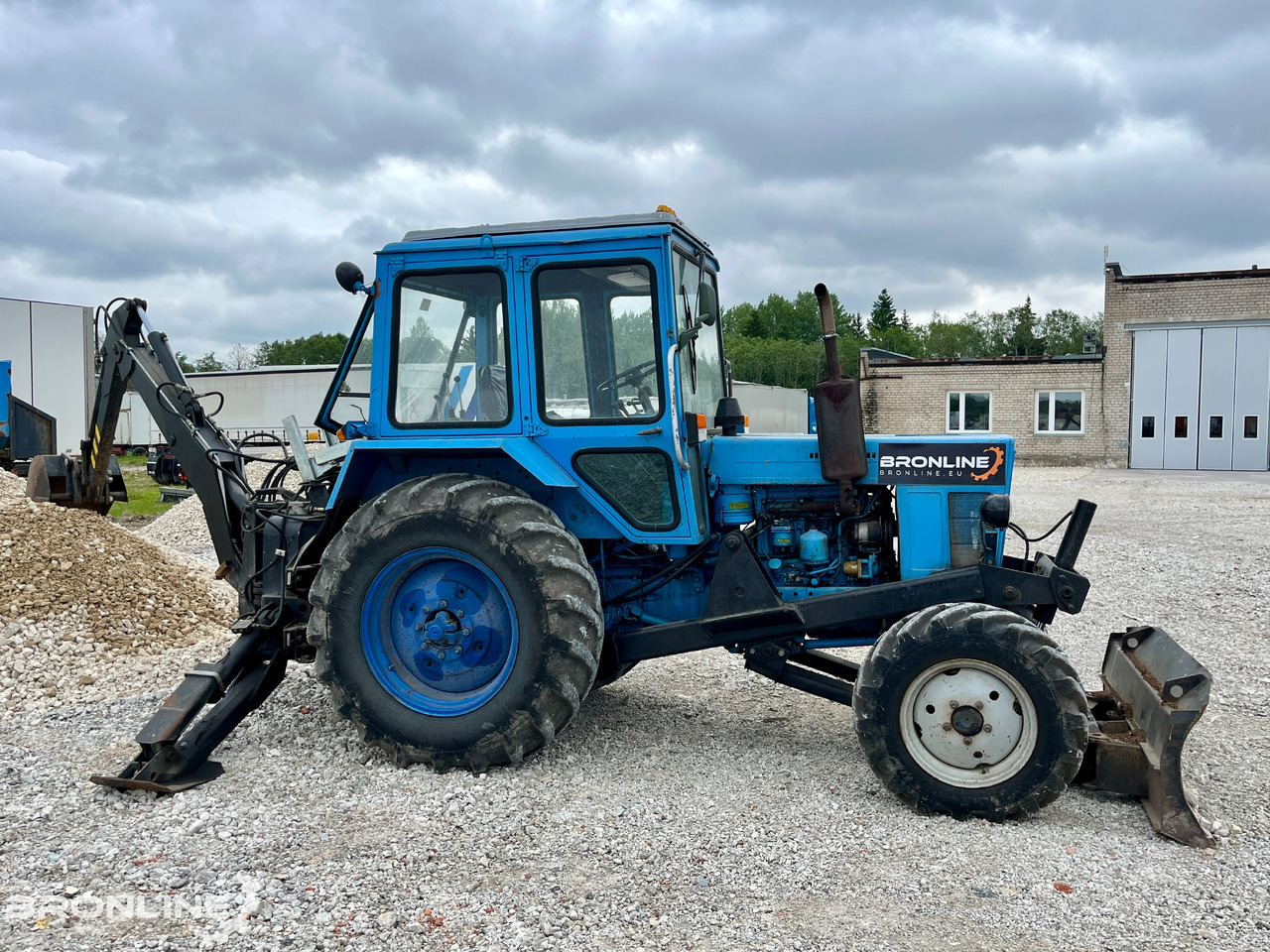 1992 MTZ 82 Traktor-ekskavaator - Tractopelle: photos 3 1992 MTZ 82 Traktor-ekskavaator - Tractopelle: photos 3