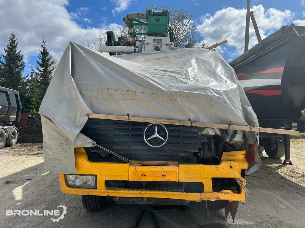 2003 MERCEDES-BENZ ACTROS 3240B 8X4/4 Mixer - Camion malaxeur: photos 4 2003 MERCEDES-BENZ ACTROS 3240B 8X4/4 Mixer - Camion malaxeur: photos 4