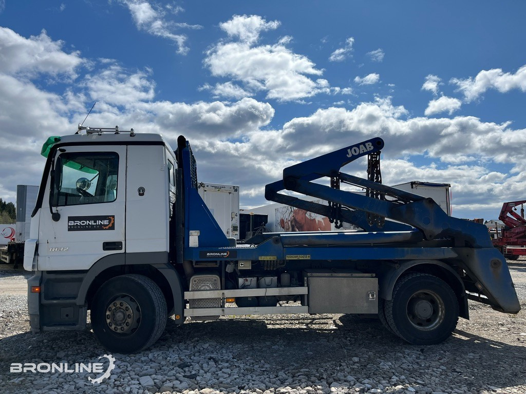 2004 Mercedes-Benz Actros 1832 Skip Loader Joab - Camion multibenne: photos 3 2004 Mercedes-Benz Actros 1832 Skip Loader Joab - Camion multibenne: photos 3