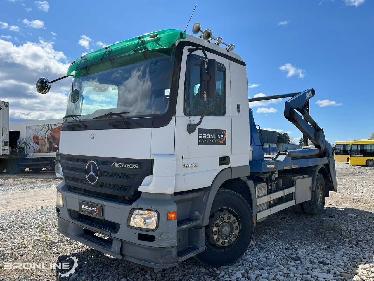 2004 Mercedes-Benz Actros 1832 Skip Loader Joab - Camion multibenne: photos 1 2004 Mercedes-Benz Actros 1832 Skip Loader Joab - Camion multibenne: photos 1