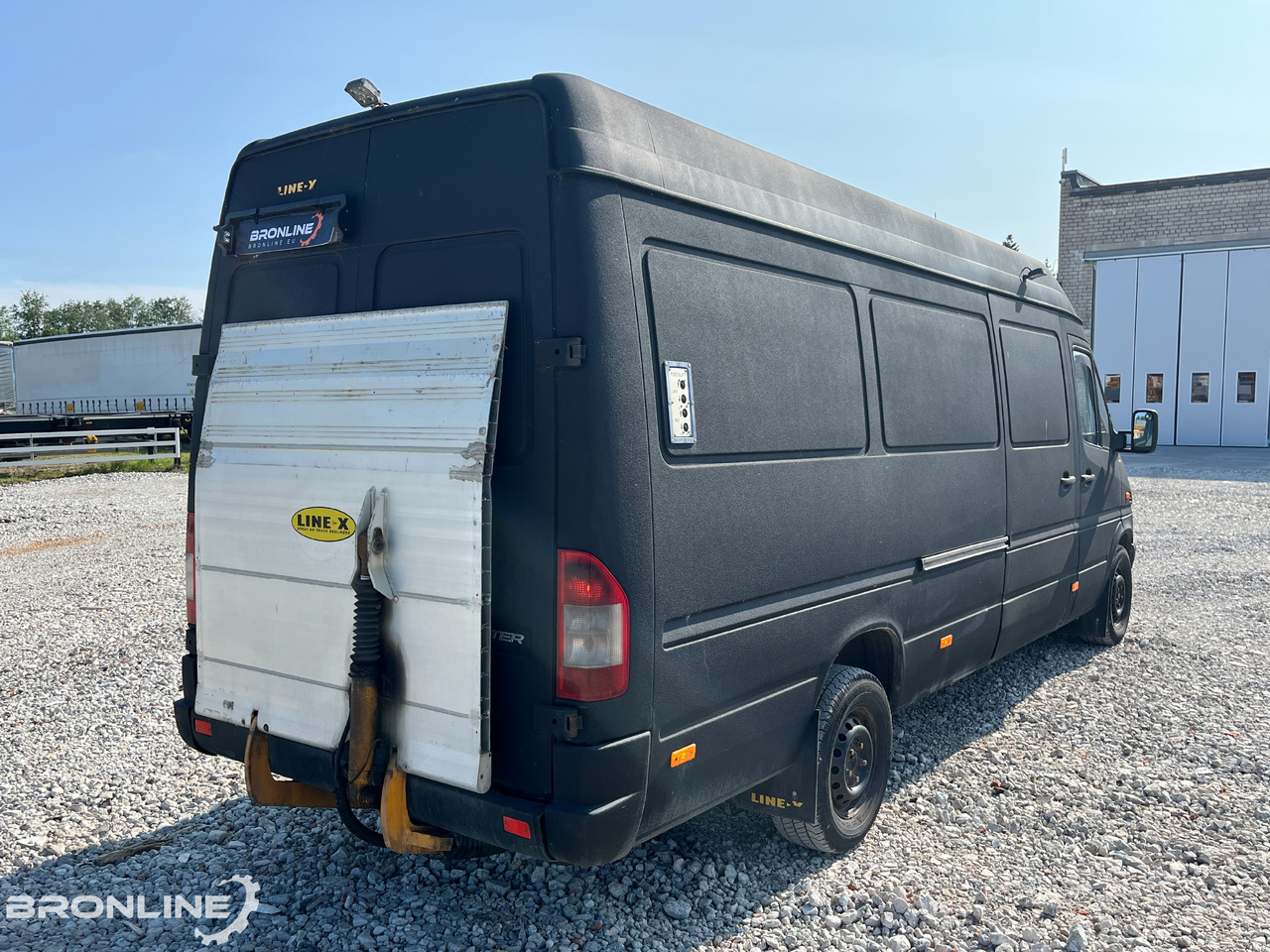 2004 Mercedes-Benz Sprinter 313 CDI 2.2d 95kW - Fourgon utilitaire: photos 5 2004 Mercedes-Benz Sprinter 313 CDI 2.2d 95kW - Fourgon utilitaire: photos 5