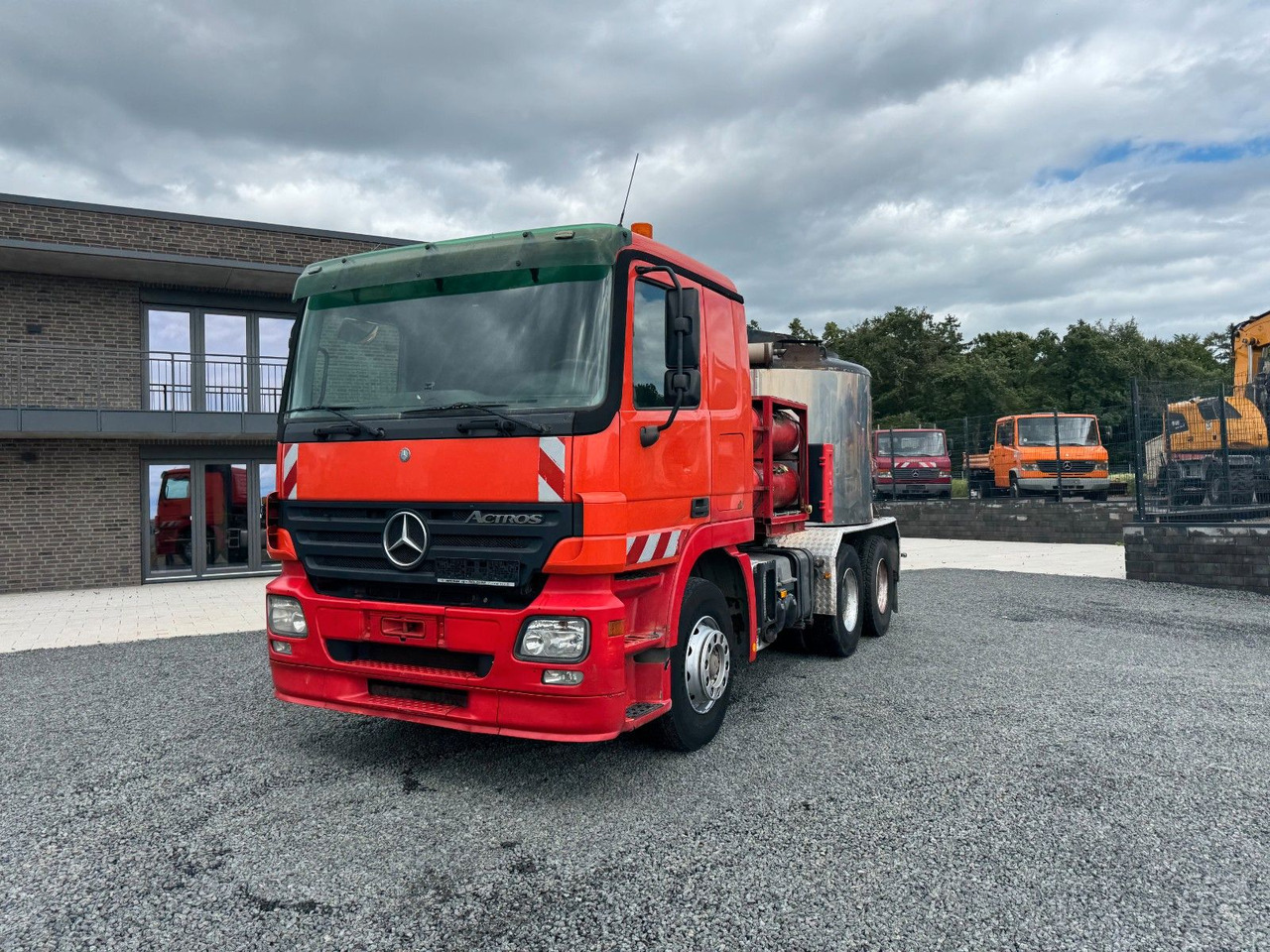 Mercedes-Benz Actros 2641 LS 6x4 Asphaltkocher 6x4 - Camion: photos 3 Mercedes-Benz Actros 2641 LS 6x4 Asphaltkocher 6x4 - Camion: photos 3