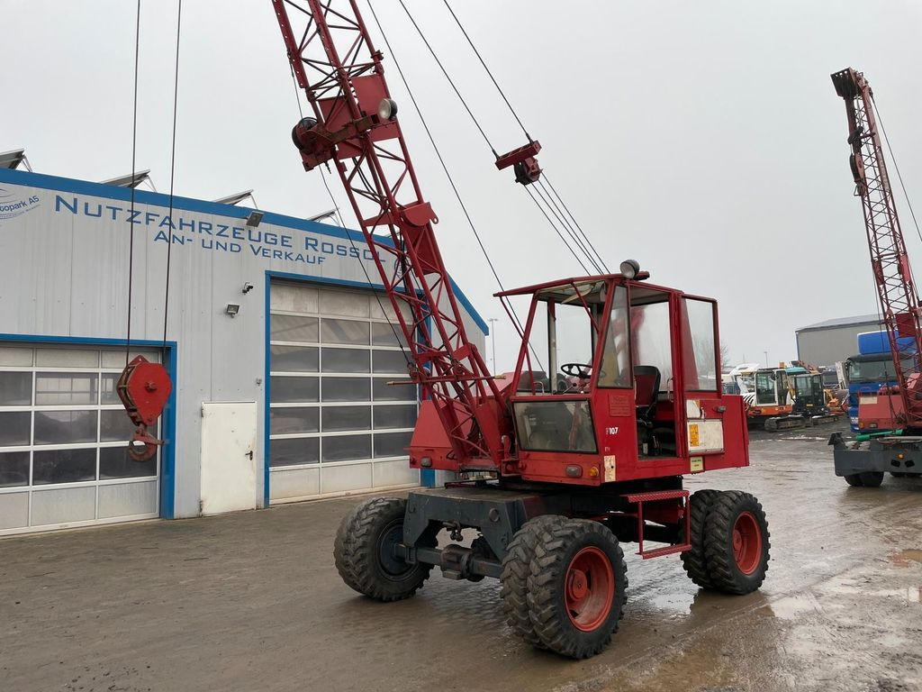 Fuchs F107 F 107 Seilbagger 9900 Kg Fuchs F107 F 107 Seilbagger 9900 Kg - Pelle sur pneus: photos 2 Fuchs F107 F 107 Seilbagger 9900 Kg Fuchs F107 F 107 Seilbagger 9900 Kg - Pelle sur pneus: photos 2