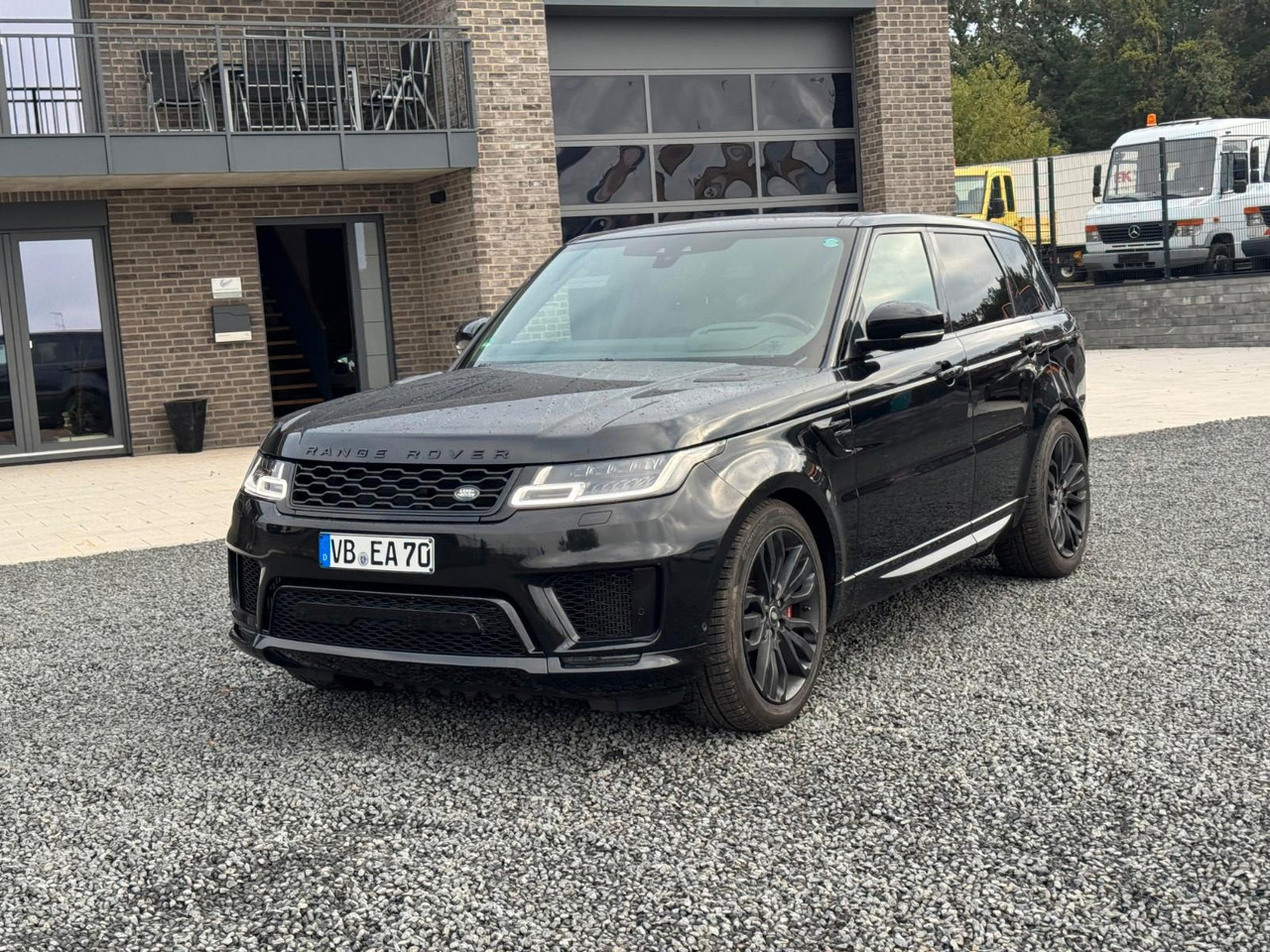 Land Rover Range Rover Sport SDV8 4.4 Autobiography Dynamic - SUV: photos 2 Land Rover Range Rover Sport SDV8 4.4 Autobiography Dynamic - SUV: photos 2