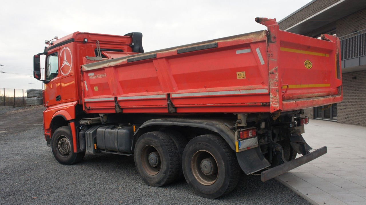 Mercedes-Benz Actros 2663 Dreiseitenkipper Meiller Bordmatik - Camion benne: photos 5 Mercedes-Benz Actros 2663 Dreiseitenkipper Meiller Bordmatik - Camion benne: photos 5