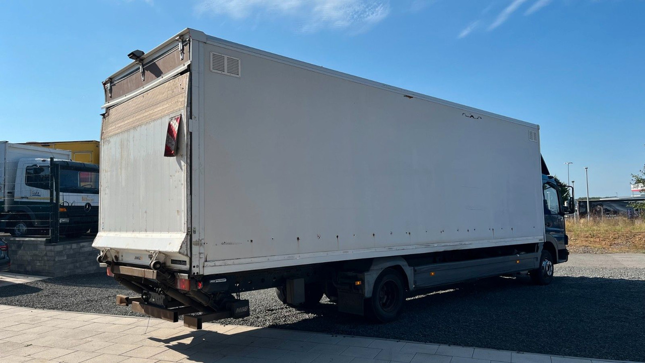 Mercedes-Benz Atego 1018 Koffer LBW Klima Mercedes-Benz Atego 1018 Koffer LBW Klima - Camion fourgon: photos 4 Mercedes-Benz Atego 1018 Koffer LBW Klima Mercedes-Benz Atego 1018 Koffer LBW Klima - Camion fourgon: photos 4