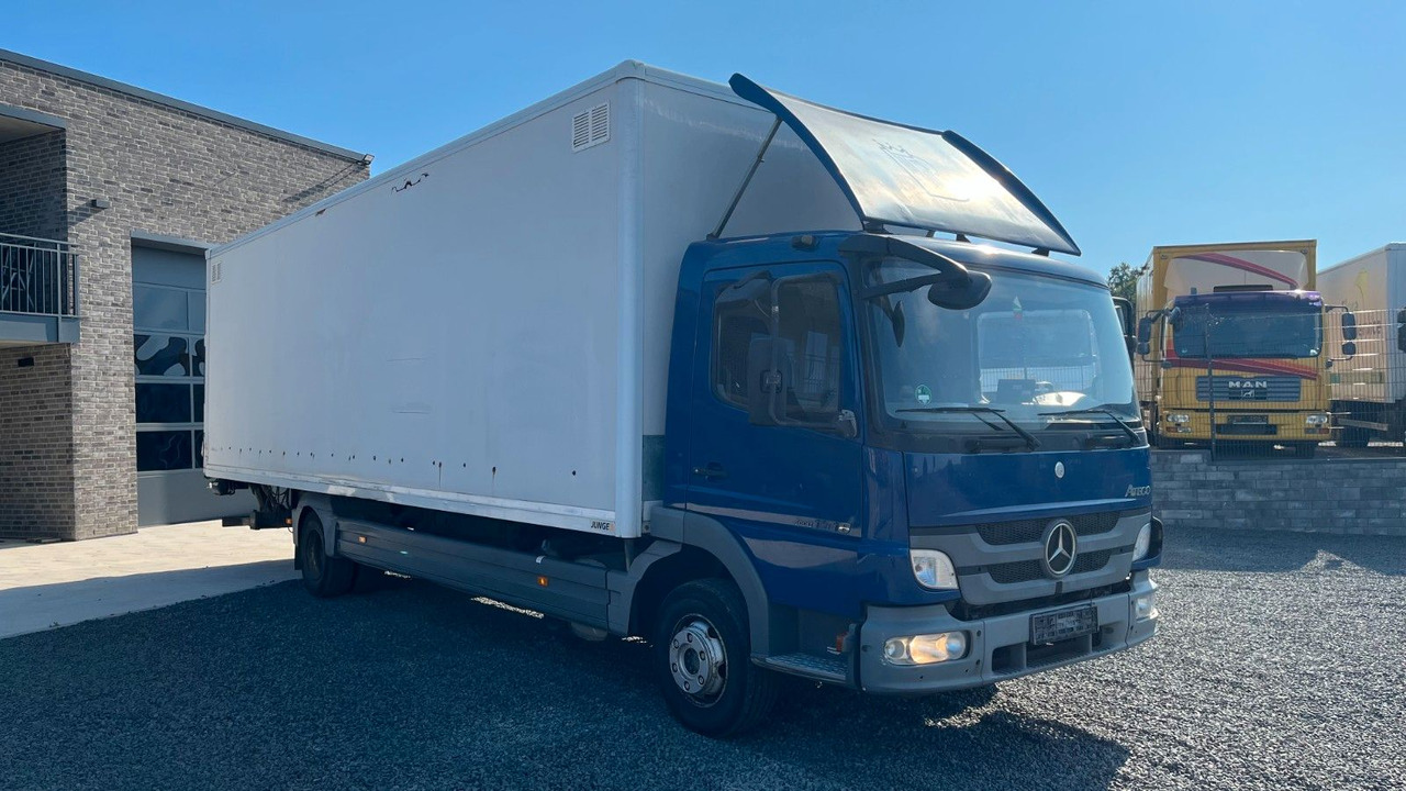 Mercedes-Benz Atego 1018 Koffer LBW Klima Mercedes-Benz Atego 1018 Koffer LBW Klima - Camion fourgon: photos 3 Mercedes-Benz Atego 1018 Koffer LBW Klima Mercedes-Benz Atego 1018 Koffer LBW Klima - Camion fourgon: photos 3
