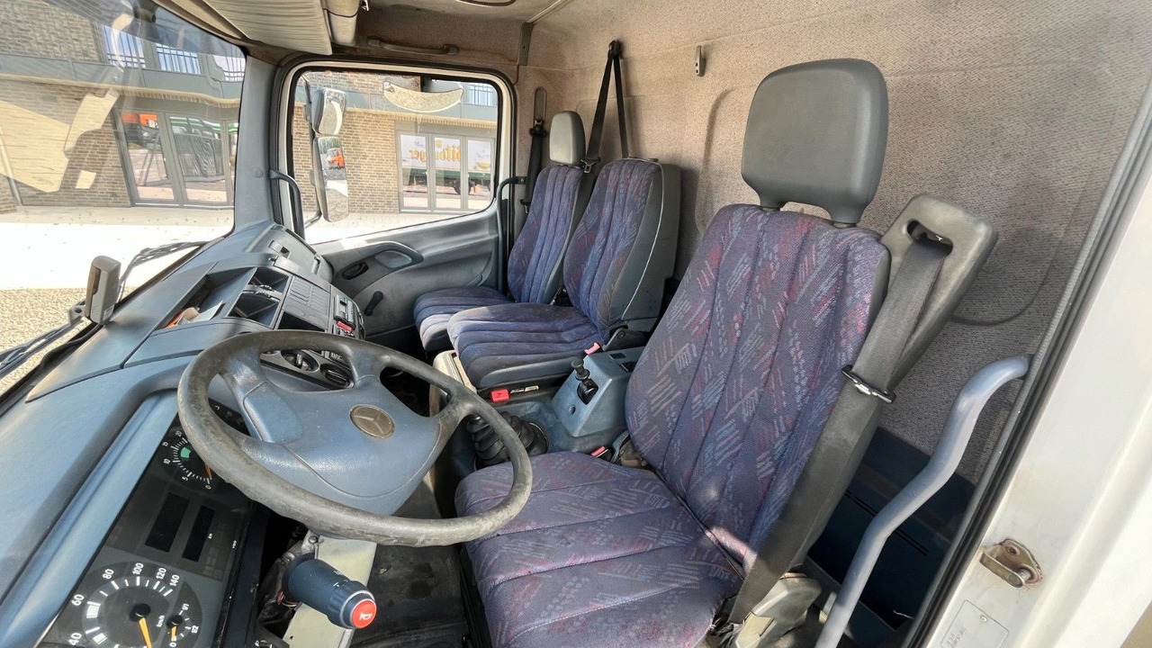 Crédit-bail de  Mercedes-Benz Atego 818 Getränke Getränkeaufbau Mercedes-Benz Atego 818 Getränke Getränkeaufbau: photos 7