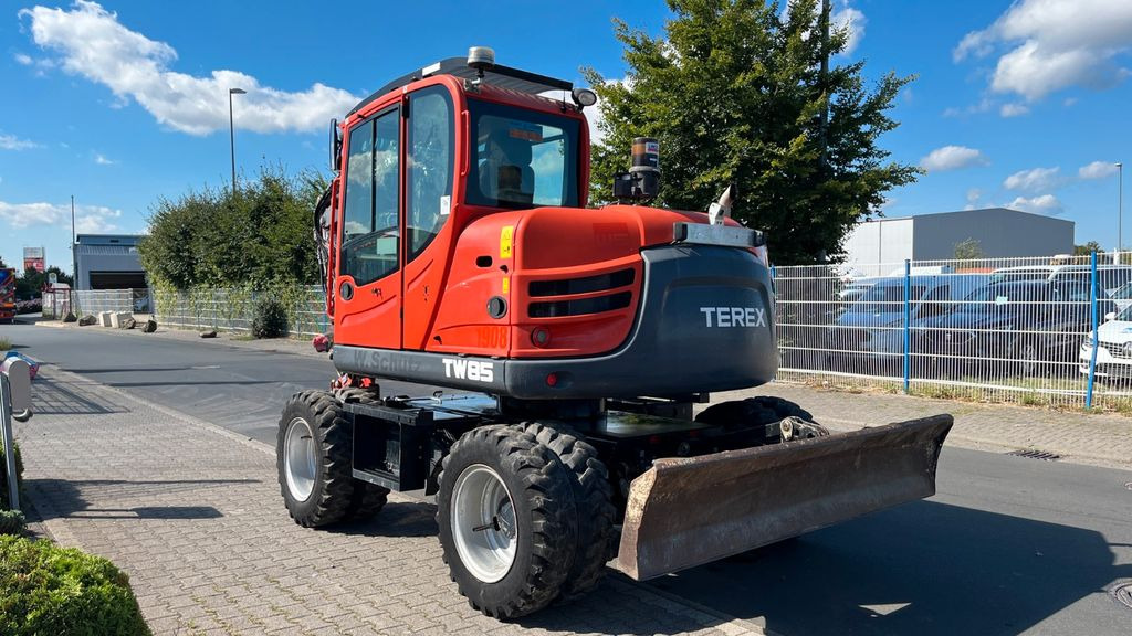 Terex TW85 Mobilbagger 8600 Kg Verstellausleger Terex TW85 Mobilbagger 8600 Kg Verstellausleger - Pelle sur pneus: photos 4 Terex TW85 Mobilbagger 8600 Kg Verstellausleger Terex TW85 Mobilbagger 8600 Kg Verstellausleger - Pelle sur pneus: photos 4