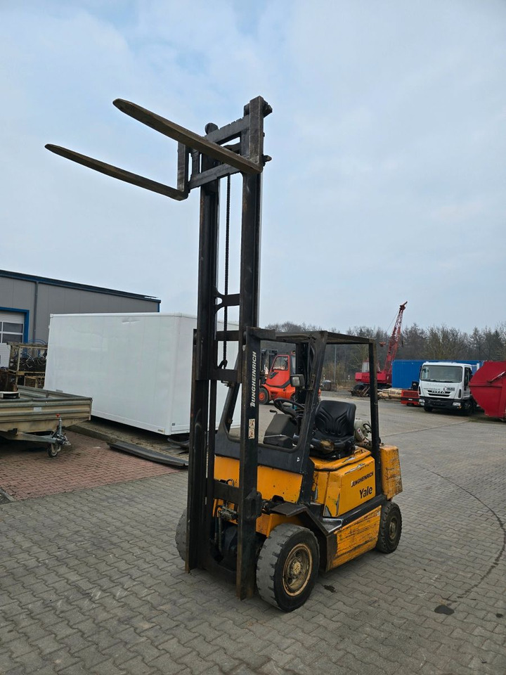 Yale Jungheinrich TFG 25 Gas Stapler Frontstapler - Chariot élévateur diesel: photos 1 Yale Jungheinrich TFG 25 Gas Stapler Frontstapler - Chariot élévateur diesel: photos 1