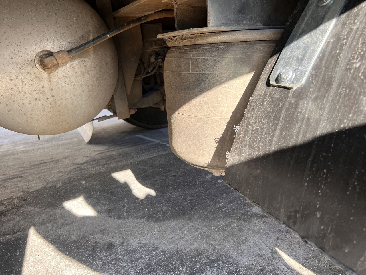 Gergen TBCA 18H 2 Achs Kombianhänger- Tieflader - Remorque porte-conteneur/ Caisse mobile: photos 4 Gergen TBCA 18H 2 Achs Kombianhänger- Tieflader - Remorque porte-conteneur/ Caisse mobile: photos 4