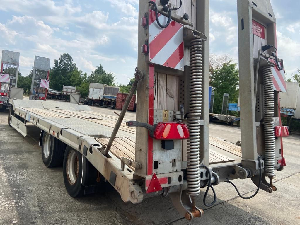 Goldhofer t3 3 Achs Tiefladeranhänger - Remorque porte-engin surbaissée: photos 4 Goldhofer t3 3 Achs Tiefladeranhänger - Remorque porte-engin surbaissée: photos 4