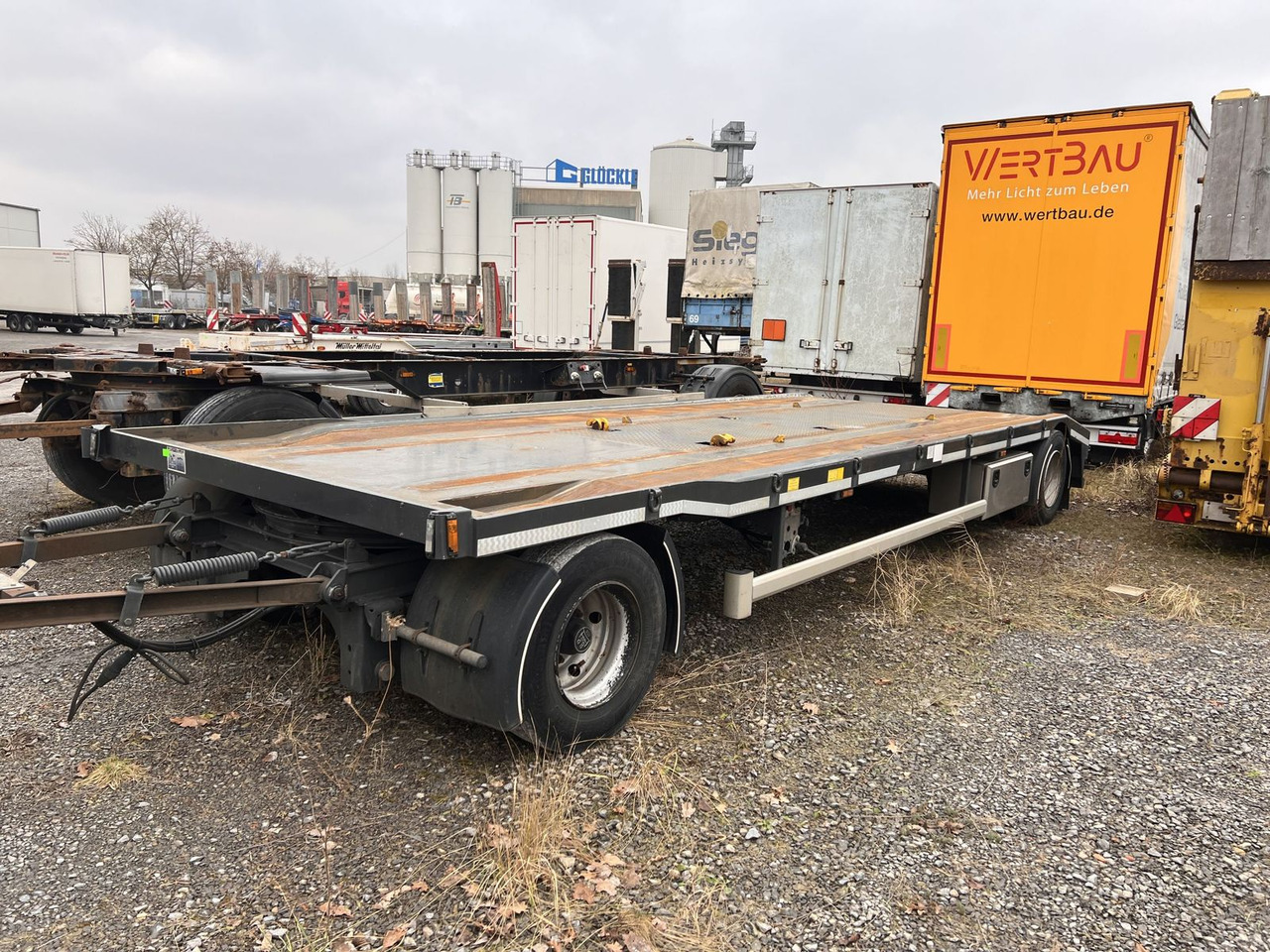 Hüffermann 2 Achs Muldenanhänger- Tieflader - Remorque porte-engin surbaissée: photos 1 Hüffermann 2 Achs Muldenanhänger- Tieflader - Remorque porte-engin surbaissée: photos 1