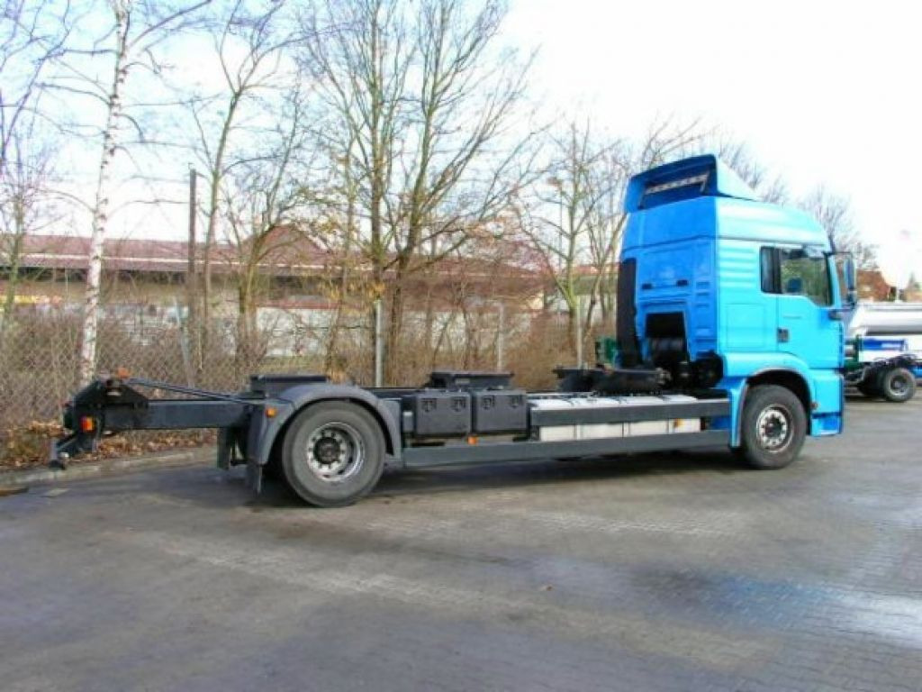 MAN 18.410 TGA2 Achs BDF- LKW - Camion porte-conteneur/ Caisse mobile: photos 4 MAN 18.410 TGA2 Achs BDF- LKW - Camion porte-conteneur/ Caisse mobile: photos 4