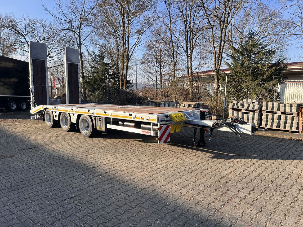 Möslein 32 t GG Tridem- Tieflader 3 Achs, gelenktNeufah - Remorque porte-engin surbaissée: photos 4 Möslein 32 t GG Tridem- Tieflader 3 Achs, gelenktNeufah - Remorque porte-engin surbaissée: photos 4