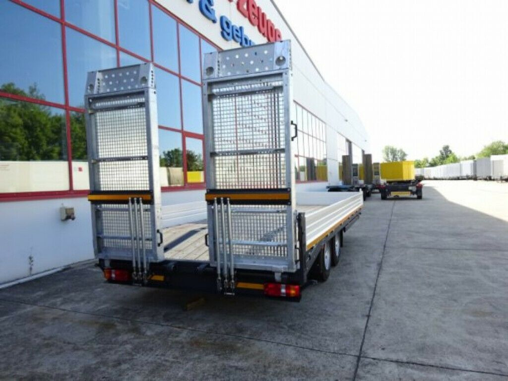 Möslein Neuer 13 t GG Tandemtieflader mit Breiten Rampe - Remorque porte-engin surbaissée: photos 5 Möslein Neuer 13 t GG Tandemtieflader mit Breiten Rampe - Remorque porte-engin surbaissée: photos 5