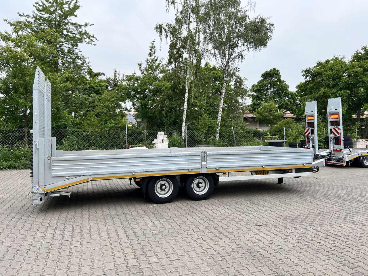 Möslein Neuer Tandemtieflader, 7,28 m Ladefläche, breit - Remorque porte-engin surbaissée: photos 3 Möslein Neuer Tandemtieflader, 7,28 m Ladefläche, breit - Remorque porte-engin surbaissée: photos 3