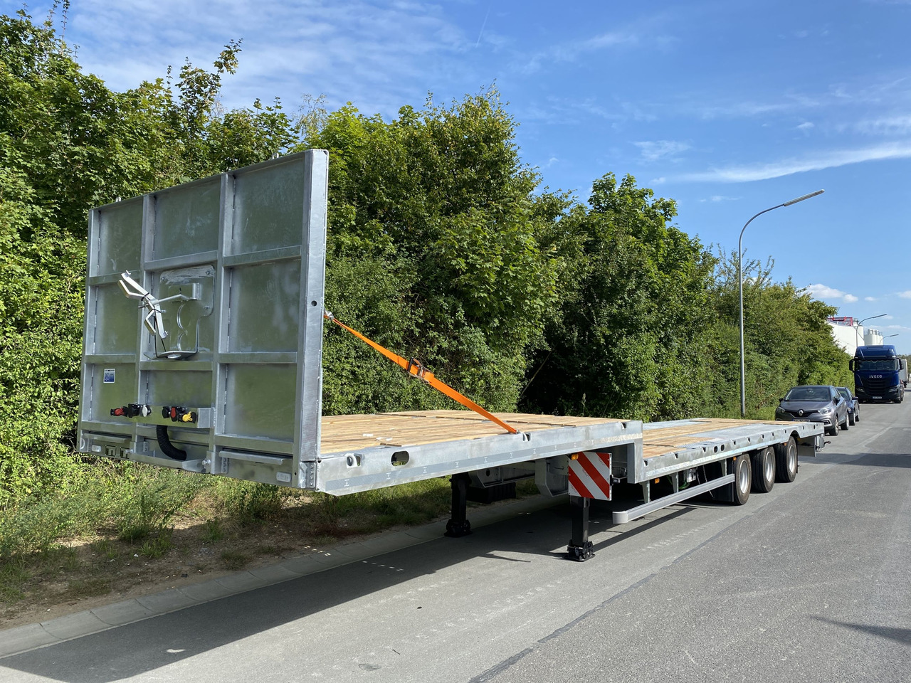 Möslein ST 3-Plato 9,4 3 Achs Satteltieflader Plato 45 t GGfür Fertigteile, Baumaschinen oder Container - Semi-remorque surbaissé: photos 3 Möslein ST 3-Plato 9,4 3 Achs Satteltieflader Plato 45 t GGfür Fertigteile, Baumaschinen oder Container - Semi-remorque surbaissé: photos 3