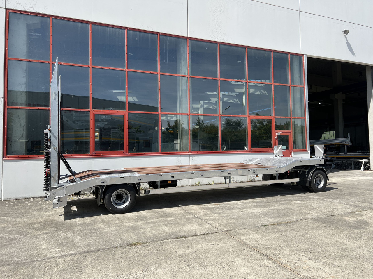 Möslein T 2 Schwebheim Neuer 2 Achs Tieflader- Anhänger, Verbreiterung - Remorque porte-engin surbaissée: photos 4 Möslein T 2 Schwebheim Neuer 2 Achs Tieflader- Anhänger, Verbreiterung - Remorque porte-engin surbaissée: photos 4