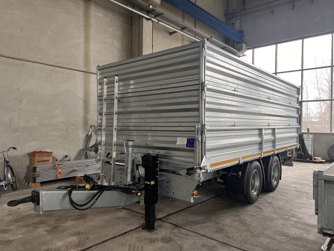 Möslein TTD 19 AB 19 t Tandem Kipper Tieflader2 x Aufsatzbordwänden-- Neufahrzeug -- - Remorque benne: photos 1 Möslein TTD 19 AB 19 t Tandem Kipper Tieflader2 x Aufsatzbordwänden-- Neufahrzeug -- - Remorque benne: photos 1