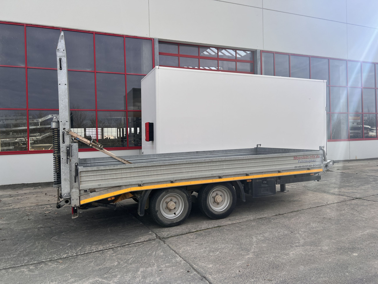 Möslein TTS 11 Schwebheim Tandemtieflader, Breite Rampen, Wenig Benutzt - Remorque porte-engin surbaissée: photos 2 Möslein TTS 11 Schwebheim Tandemtieflader, Breite Rampen, Wenig Benutzt - Remorque porte-engin surbaissée: photos 2