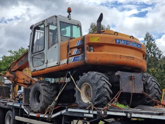 FIAT HITACHI 130W3 (PIEZAS / DESGUACE) - Pelle sur pneus: photos 3 FIAT HITACHI 130W3 (PIEZAS / DESGUACE) - Pelle sur pneus: photos 3