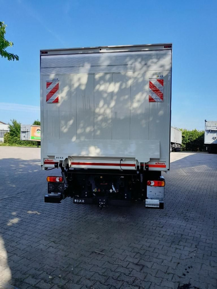 DAF XB 310 FA 18t Getränkeaufbau DAF XB 310 FA 18t Getränkeaufbau - Camion pour le transport de boissons: photos 5 DAF XB 310 FA 18t Getränkeaufbau DAF XB 310 FA 18t Getränkeaufbau - Camion pour le transport de boissons: photos 5
