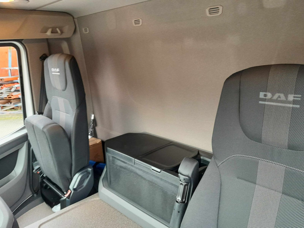 Châssis cabine neuf DAF XD 370 Fahrgestell DAF XD 370 Fa Swing-Board-Aufbau: photos 13 Châssis cabine neuf DAF XD 370 Fahrgestell DAF XD 370 Fa Swing-Board-Aufbau: photos 13