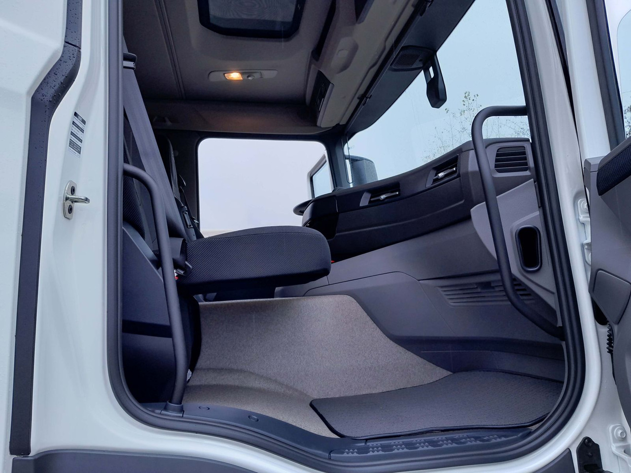 Châssis cabine neuf DAF XD 370 Fahrgestell DAF XD 370 Fa Swing-Board-Aufbau: photos 9 Châssis cabine neuf DAF XD 370 Fahrgestell DAF XD 370 Fa Swing-Board-Aufbau: photos 9