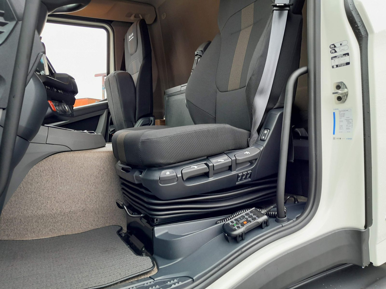 Châssis cabine neuf DAF XD 370 Fahrgestell DAF XD 370 Fa Swing-Board-Aufbau: photos 12 Châssis cabine neuf DAF XD 370 Fahrgestell DAF XD 370 Fa Swing-Board-Aufbau: photos 12