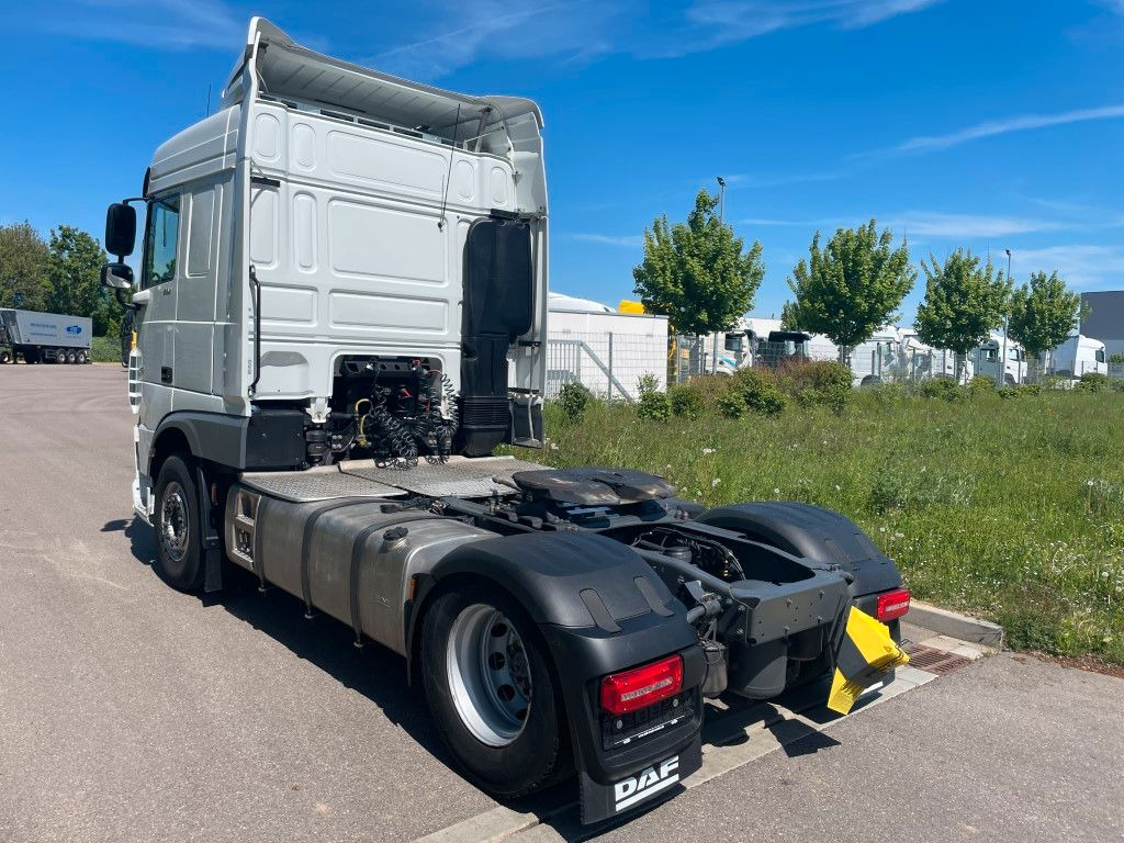 DAF FT XF 480 SC, Kipp-/Schubbodenhydraulik - Tracteur routier: photos 4 DAF FT XF 480 SC, Kipp-/Schubbodenhydraulik - Tracteur routier: photos 4
