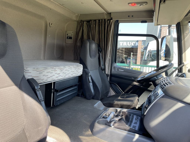 DAF CF 370 2016 only 562.000 km - Tracteur routier: photos 4 DAF CF 370 2016 only 562.000 km - Tracteur routier: photos 4