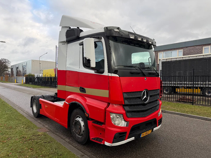 Mercedes-Benz Actros 1832 LL actros chassy nr 195756 - Tracteur routier: photos 2 Mercedes-Benz Actros 1832 LL actros chassy nr 195756 - Tracteur routier: photos 2