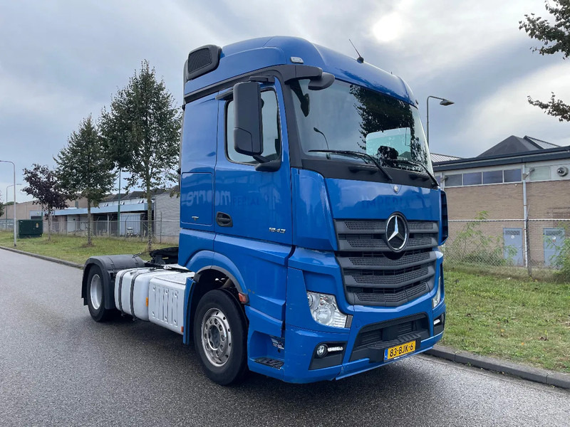 Mercedes-Benz Actros 1943 full adr 2017 only 695.000 km - Tracteur routier: photos 1 Mercedes-Benz Actros 1943 full adr 2017 only 695.000 km - Tracteur routier: photos 1