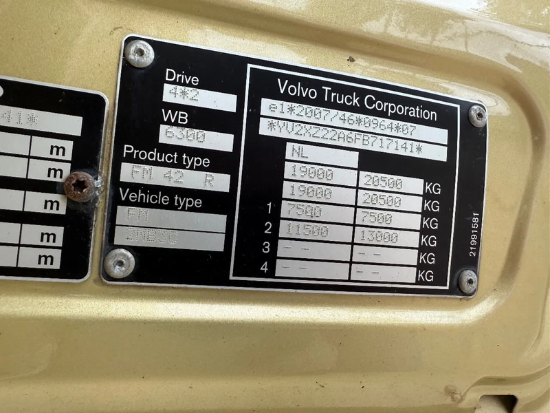 Camion fourgon Volvo FM 410 SHOWTRUCK-CAMPER-HORSETRUCK-RACETRUCK: photos 16