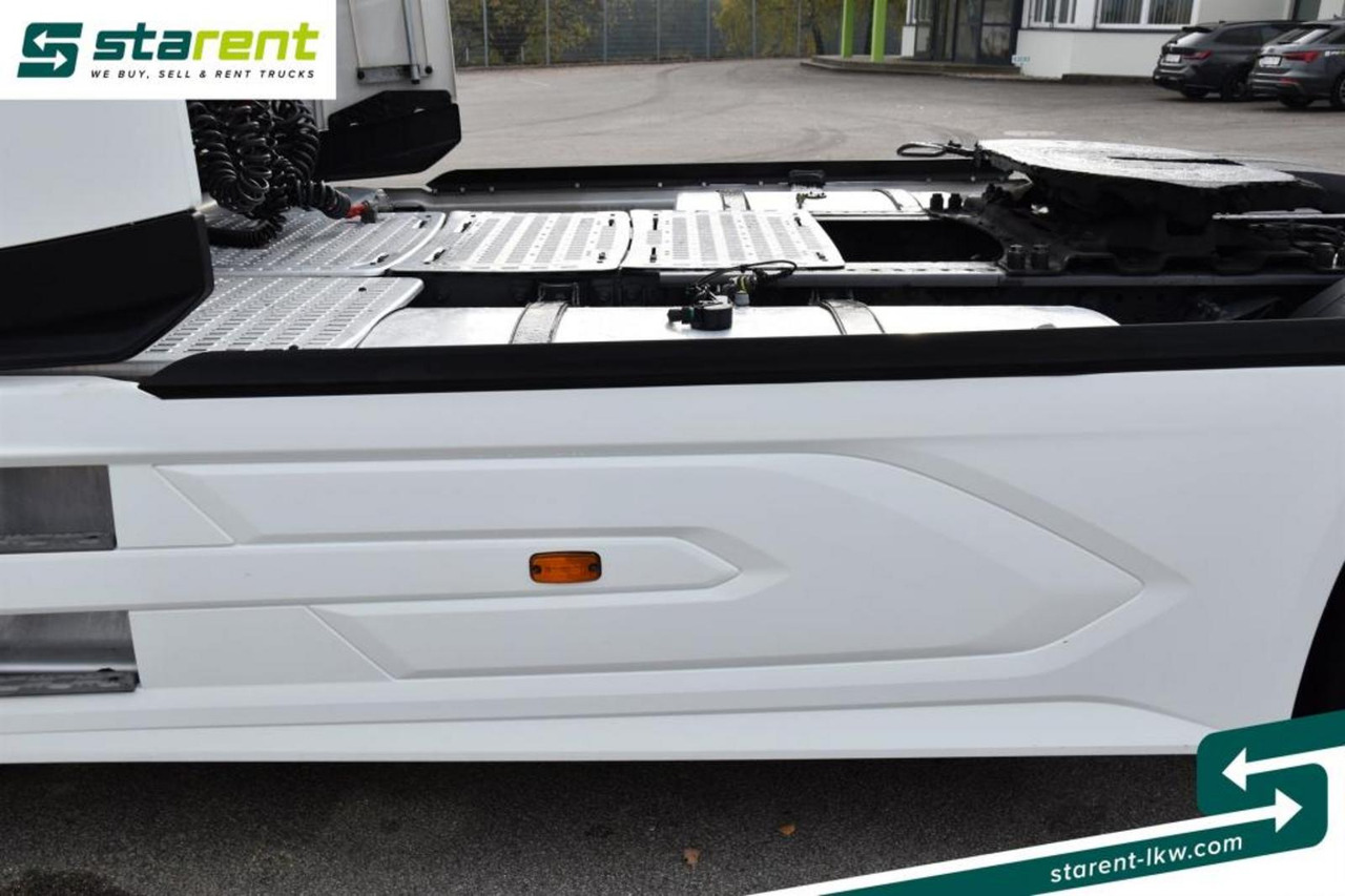 Tracteur routier DAF XG+ 530 Leder Intarder Standklima ACC Alufelgen: photos 9 Tracteur routier DAF XG+ 530 Leder Intarder Standklima ACC Alufelgen: photos 9