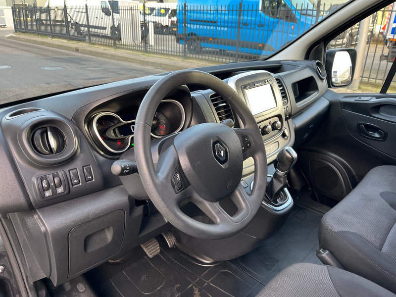 Photo d'intérieur 3: Fourgonnette Renault Trafic 2.0 DCI, L2 H1, 145 pk, Comfort, Airco, Nav, !!! 45.000 km
